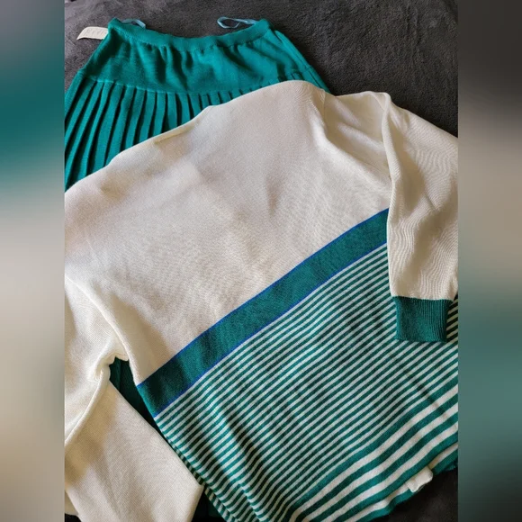 Vintage 80s | Neil Martin Sweater Set - Picture 2 of 7